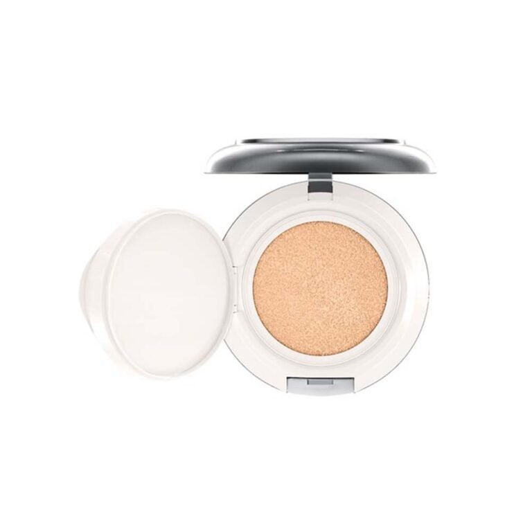 mac-lightful-c-compact-foundation-light-spf-50-12-g-0-773602440283-1671689509