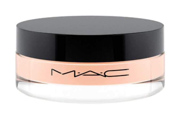 mac-studio-fix-compact-foundation-light-plus-8-g-1671688052