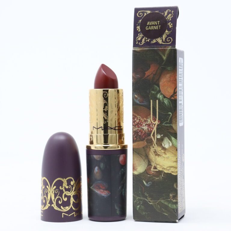 mac-tempting-fate-matte-cream-lipstick-avant-garnet-3-g-1682920947