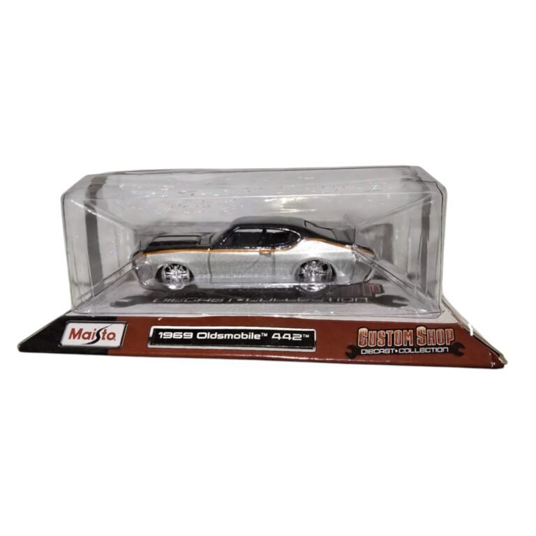 maisto-custom-shop-diecast-1962-oldsmobile-442-toy-car-silver-3-years-1736503229