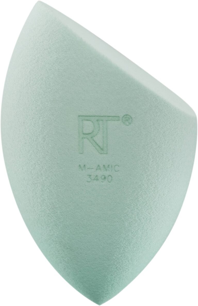 real-techniques-miracle-makeup-sponge-1672411016