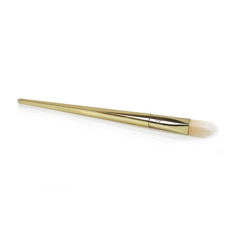 real-techniques-real-techniques-concealer-brush-no-102-1-79625014433-1672411076