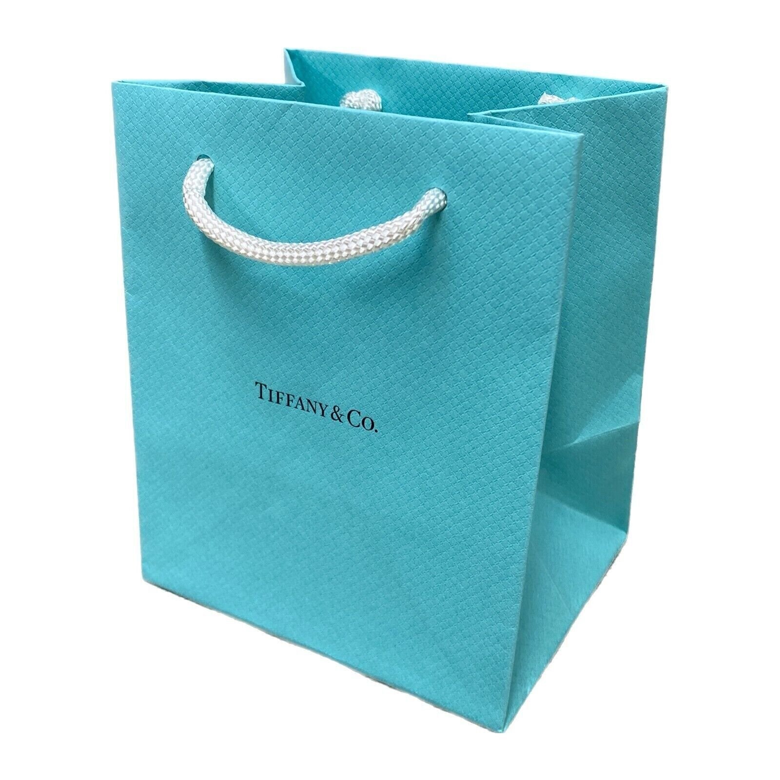 tiffany-co-tiffany-small-paper-green-1678346983